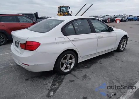 2015 BMW 320I xDrive z USA, uszkodzony, nr VIN WBA3C3G52FNS73358
